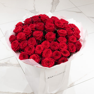 Red Roses bouquet by Daily Flowers