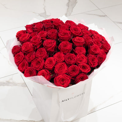 Red Roses bouquet by Daily Flowers