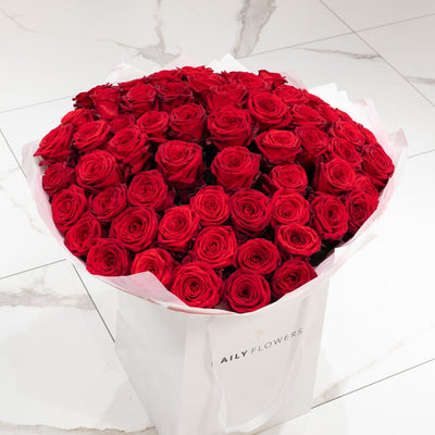 Red Roses bouquet by Daily Flowers