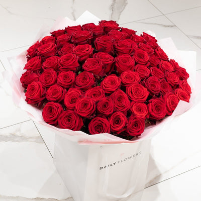 Red Roses bouquet by Daily Flowers