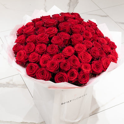 Red Roses bouquet by Daily Flowers