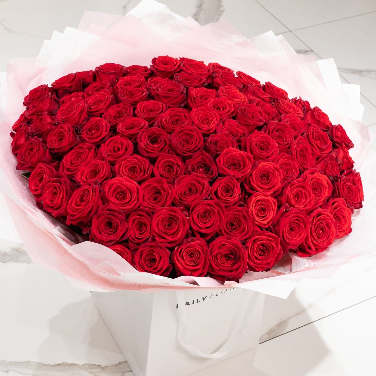 Red Roses bouquet by Daily Flowers