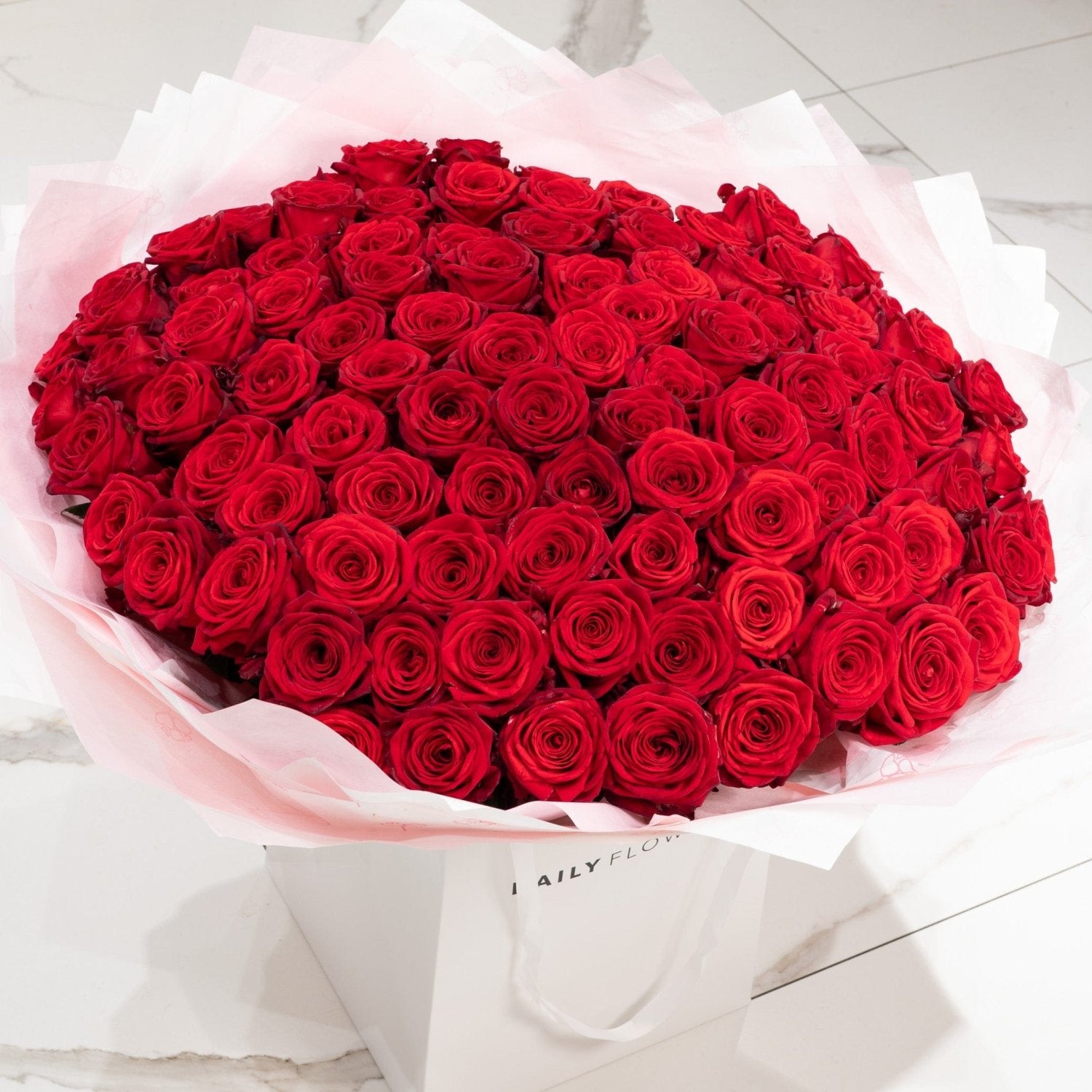 Red Roses bouquet by Daily Flowers