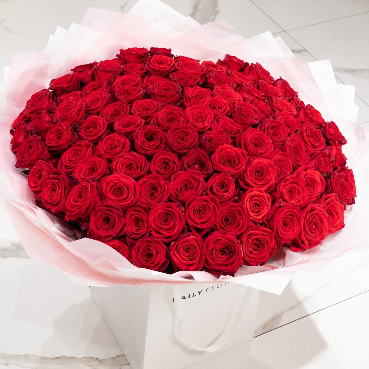 Red Roses bouquet by Daily Flowers