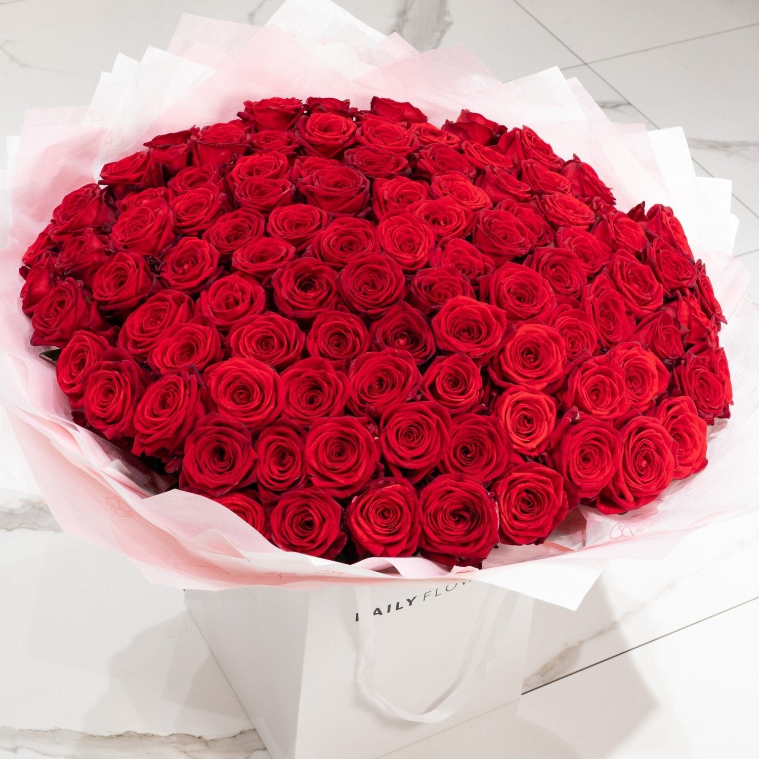 Red Roses bouquet by Daily Flowers