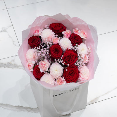The Sweeter The Better small flower bouquet Daily Flowers Amsterdam