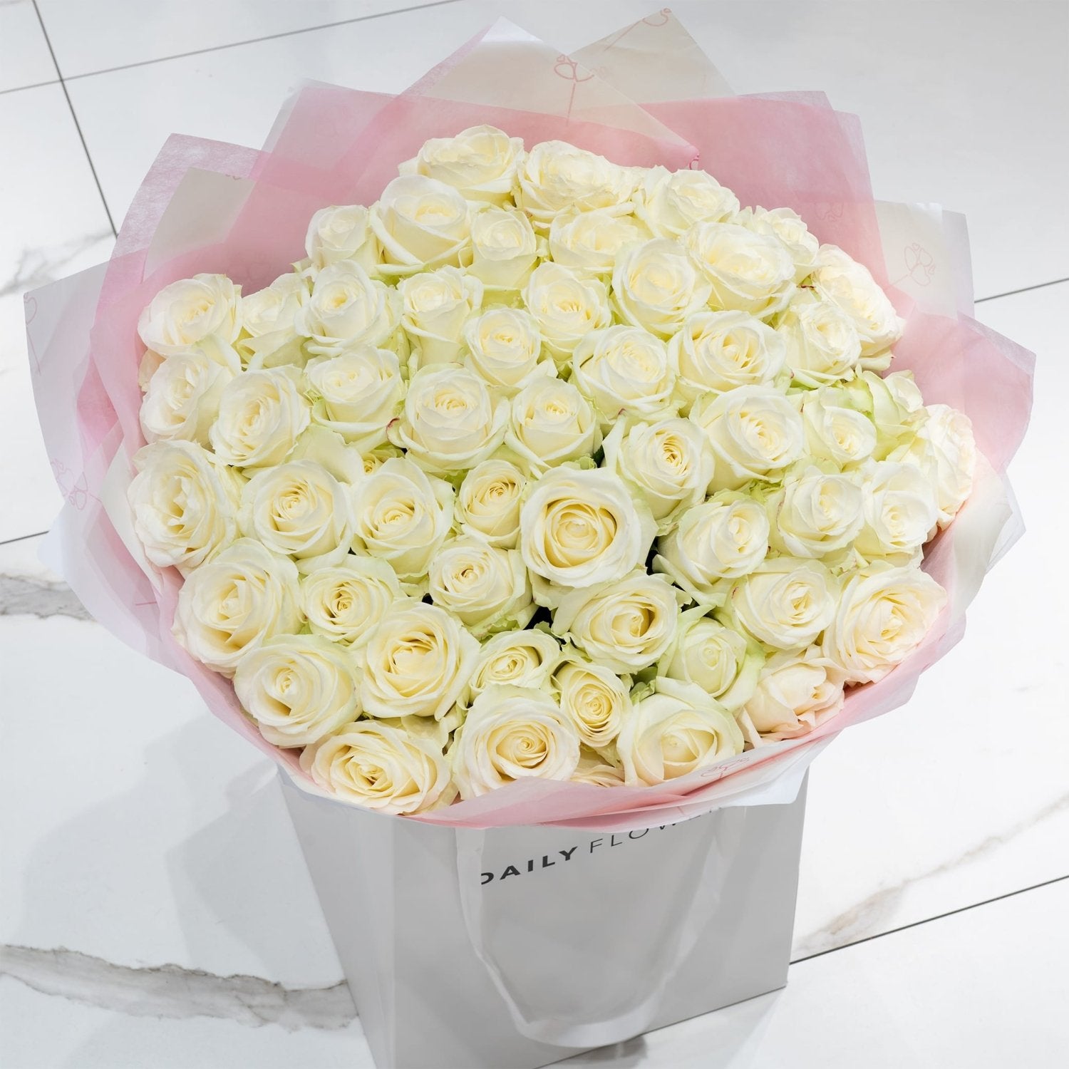 White roses bouquet Daily Flowers Amsterdam